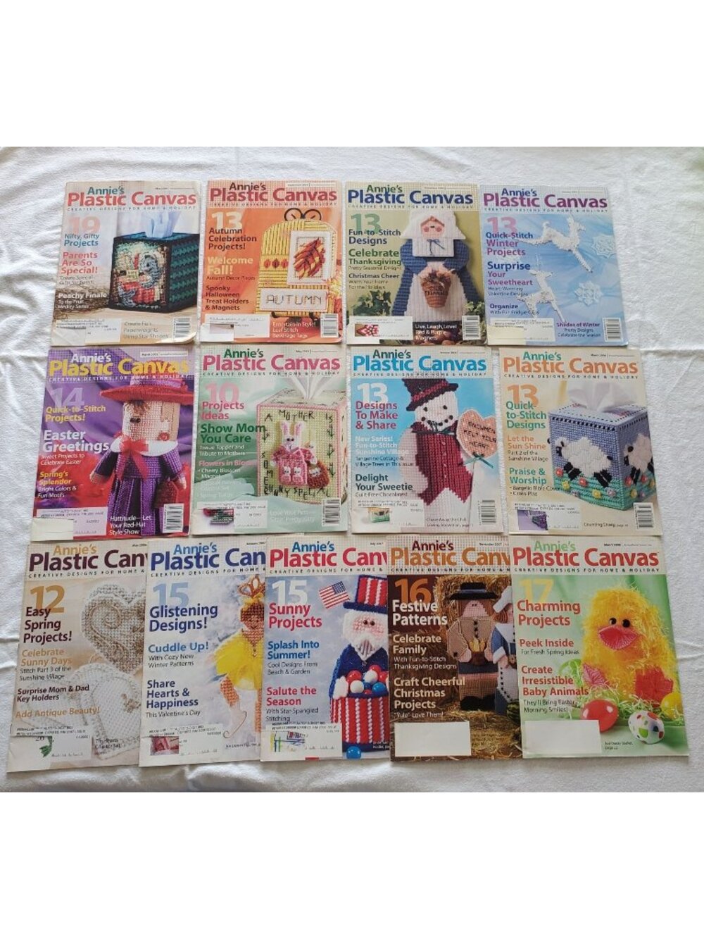 Annies Plastic Canvas Magazine Lot Creative Ideas For Home And Holiday Crafting - Picture 1 of 4